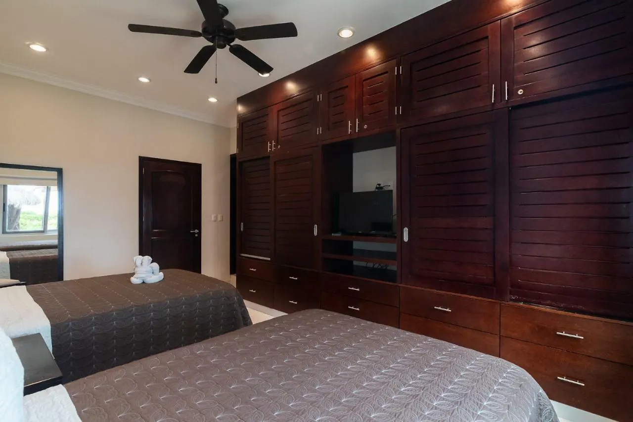 Casa Joya Del Mar - Oceanfront Villa For 10 - Playa Paradise Properties Playa del Carmen