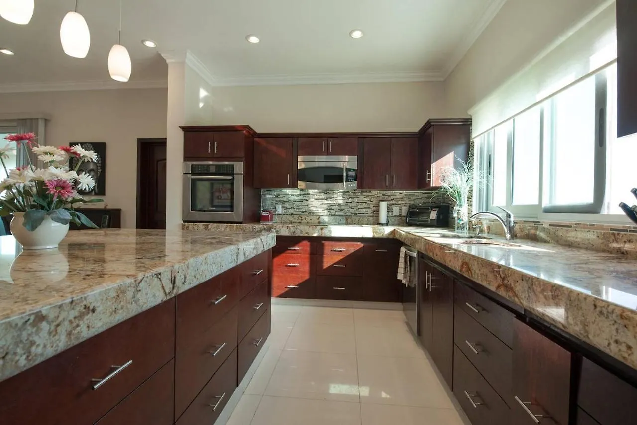 Casa Joya Del Mar - Oceanfront Villa For 10 - Playa Paradise Properties Playa del Carmen
