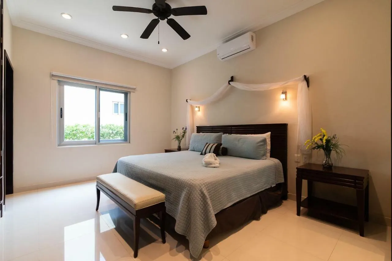 Casa Joya Del Mar - Oceanfront Villa For 10 - Playa Paradise Properties Playa del Carmen