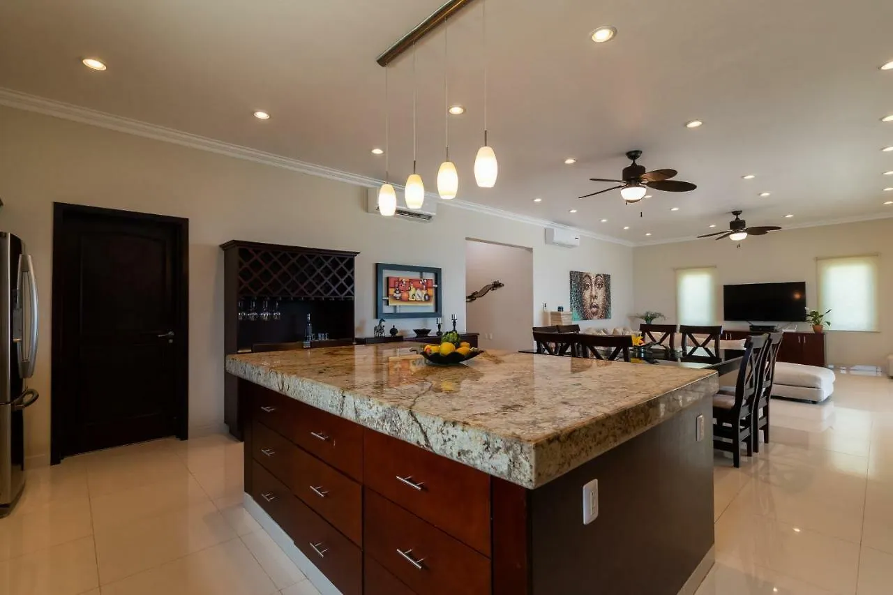 Casa Joya Del Mar - Oceanfront Villa For 10 - Playa Paradise Properties Playa del Carmen