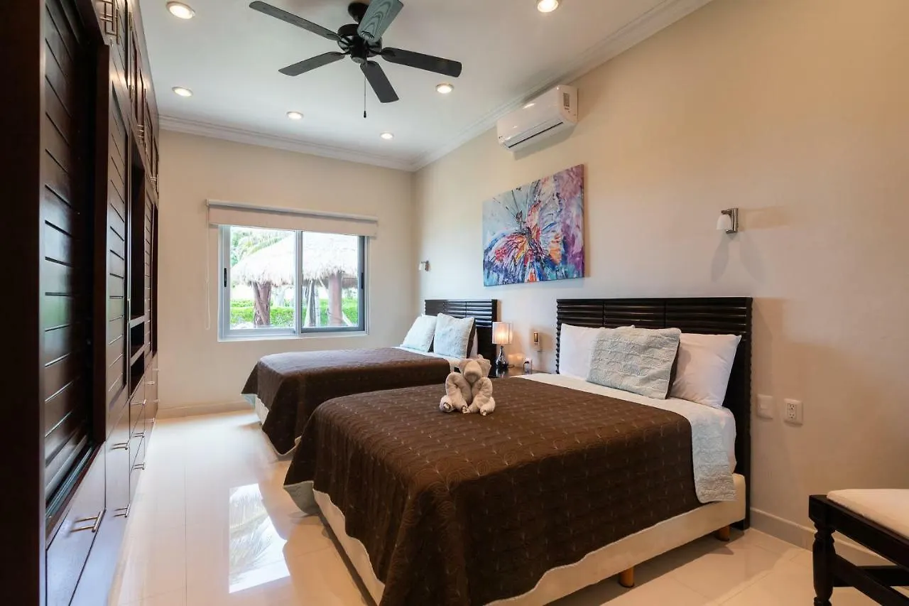 Casa Joya Del Mar - Oceanfront Villa For 10 - Playa Paradise Properties Playa del Carmen