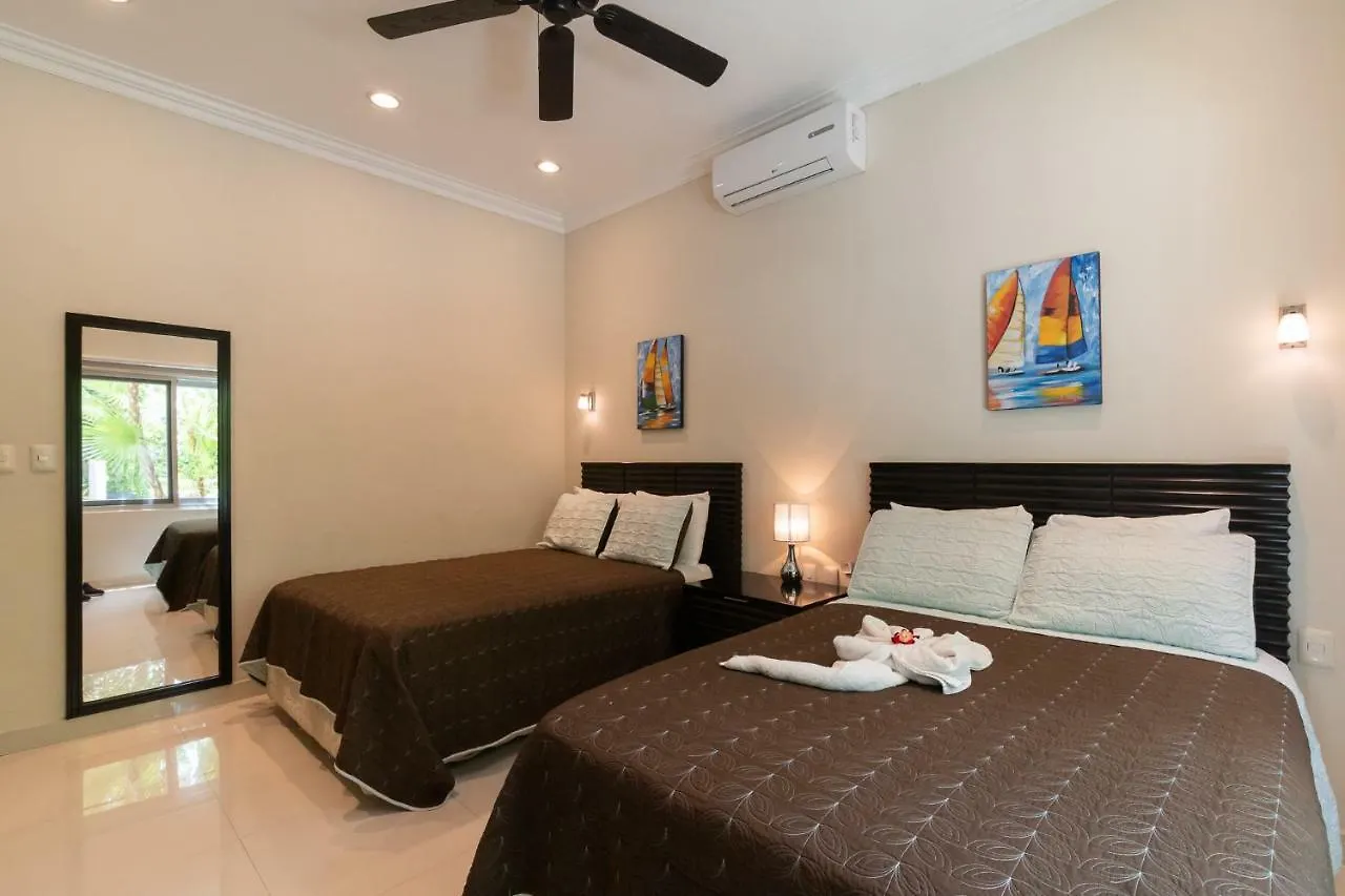 Casa Joya Del Mar - Oceanfront Villa For 10 - Playa Paradise Properties Playa del Carmen 0*,  Mexico